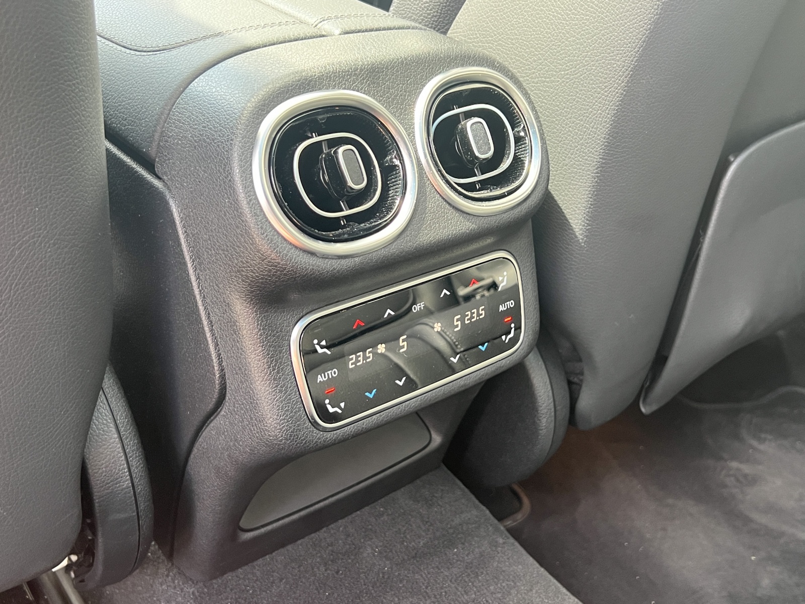 MERCEDES-BENZ GLC 220 d AMG Line 4matic-image-15