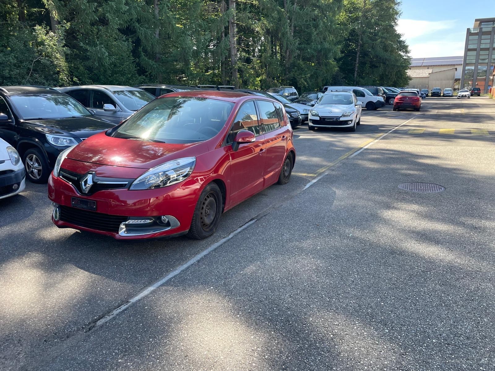 RENAULT Scénic 1.4 16V Turbo Privilège-image-1