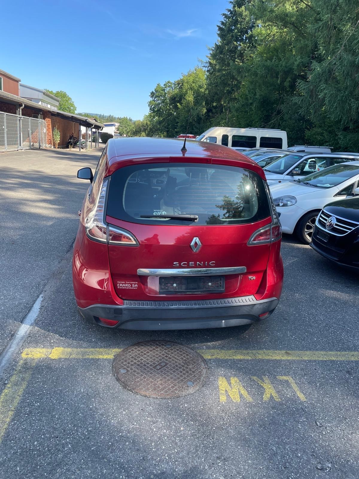 RENAULT Scénic 1.4 16V Turbo Privilège-image-9