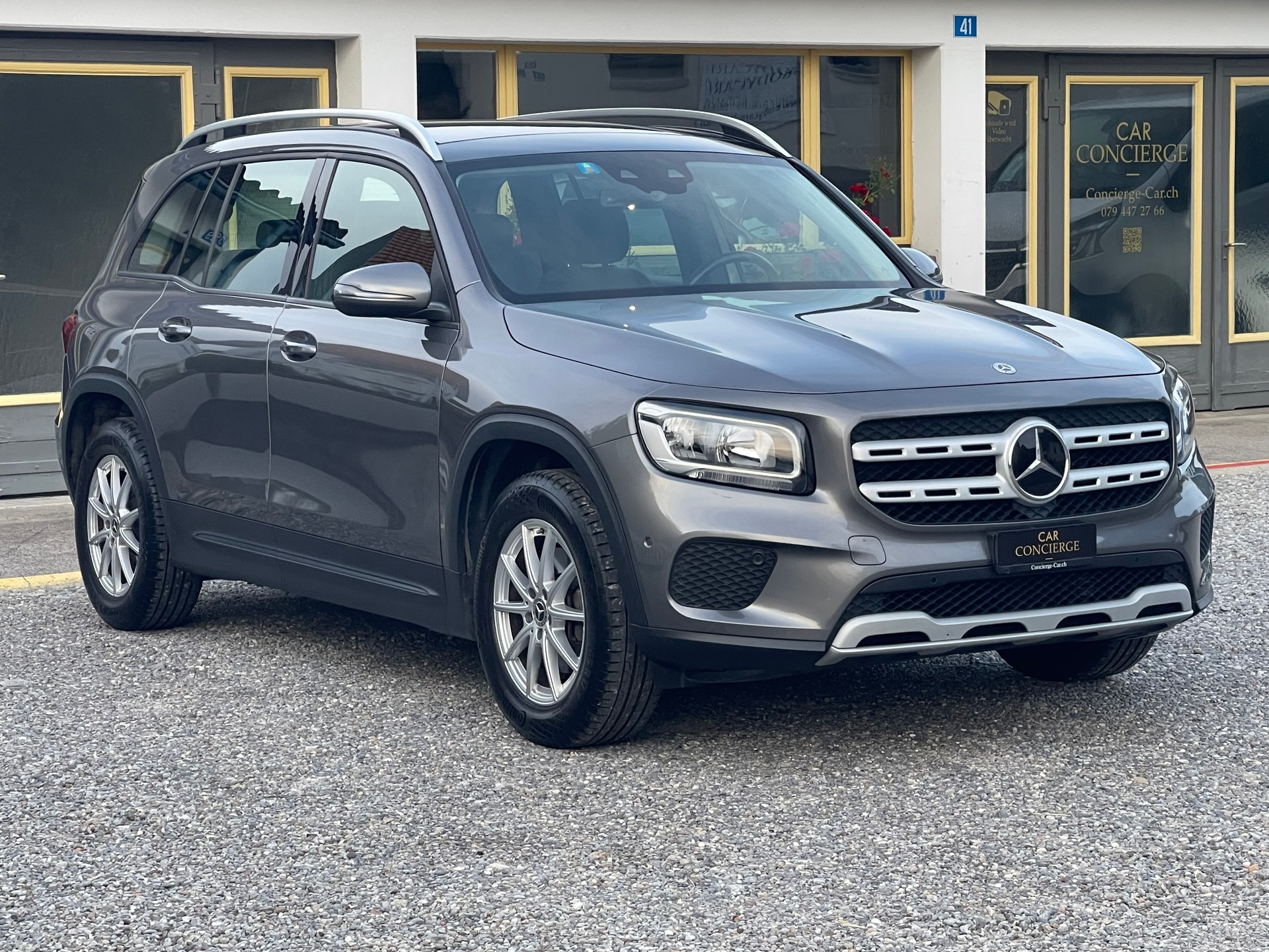 MERCEDES-BENZ GLB 200 7G-Tronic-image-1