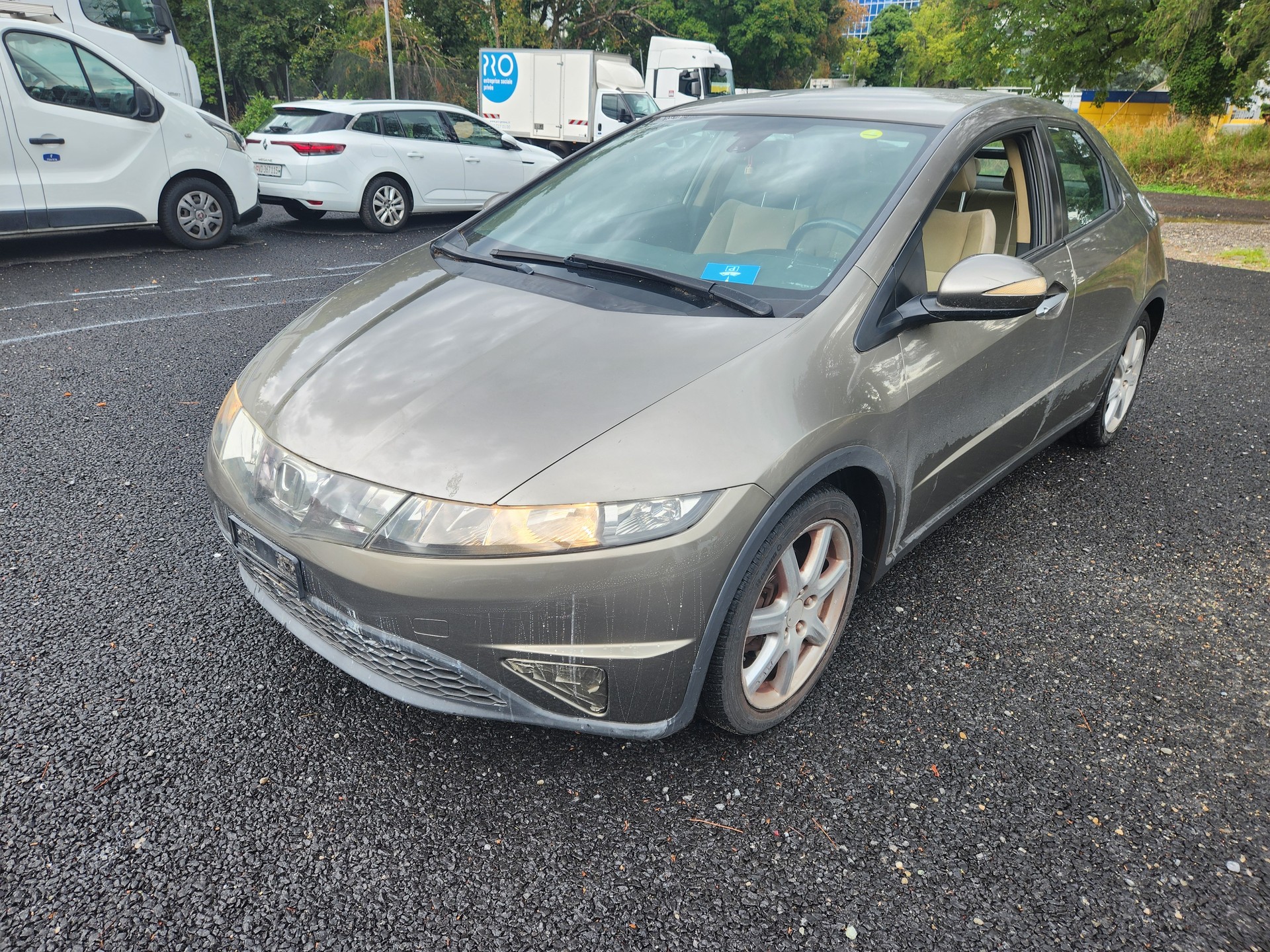 HONDA Civic 1.8i Comfort-image-1