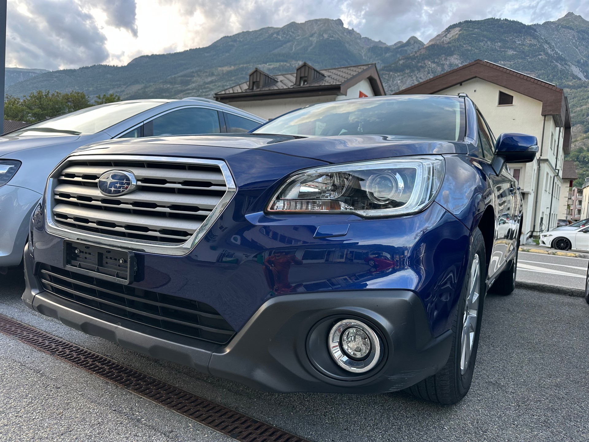 SUBARU Outback 2.0D Swiss AWD Lineartronic-image-7