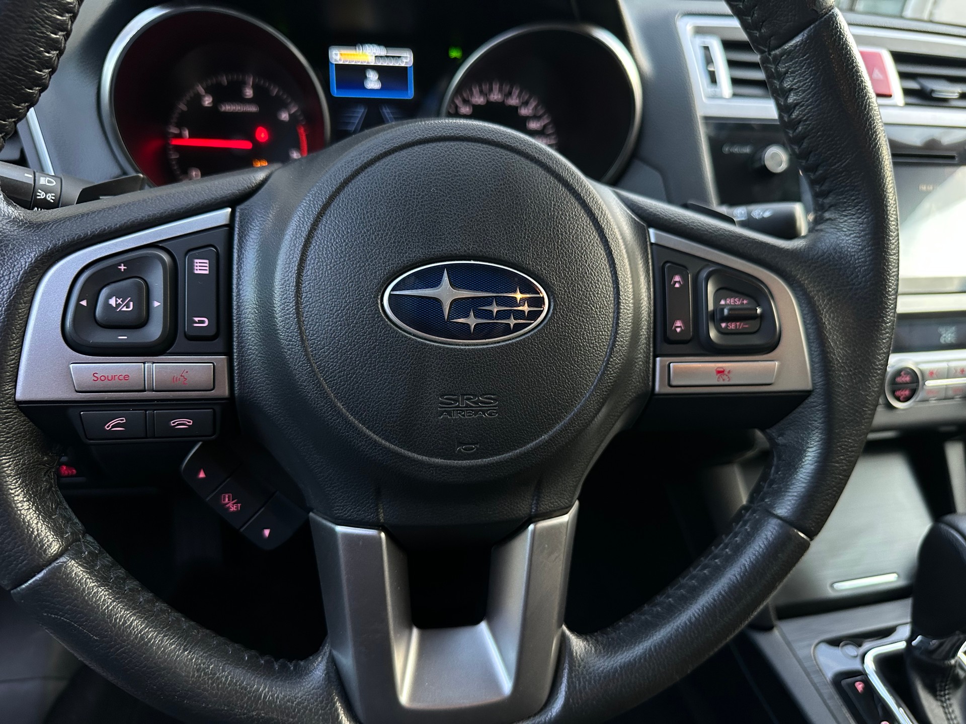 SUBARU Outback 2.0D Swiss AWD Lineartronic-image-9