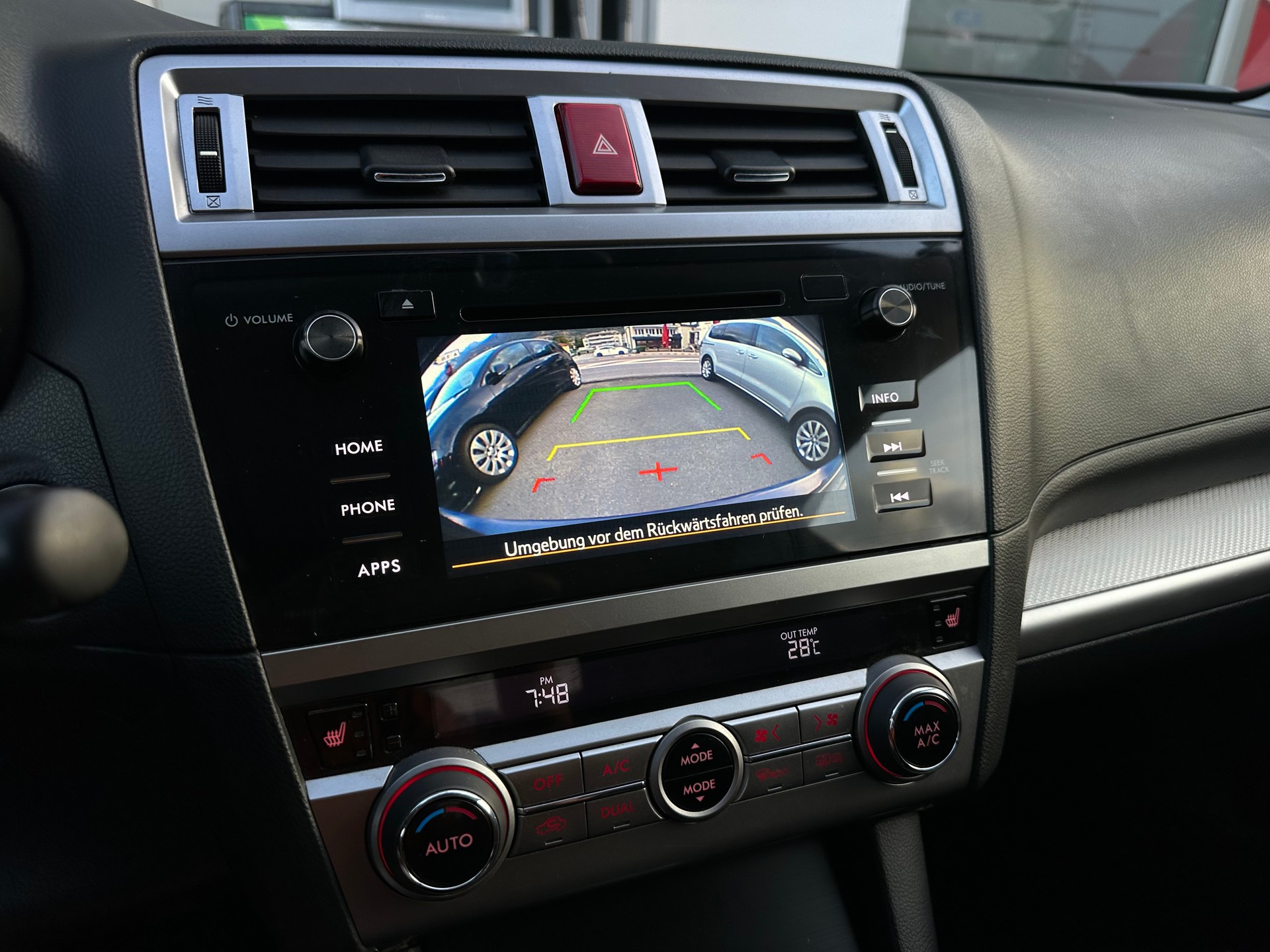 SUBARU Outback 2.0D Swiss AWD Lineartronic-image-13