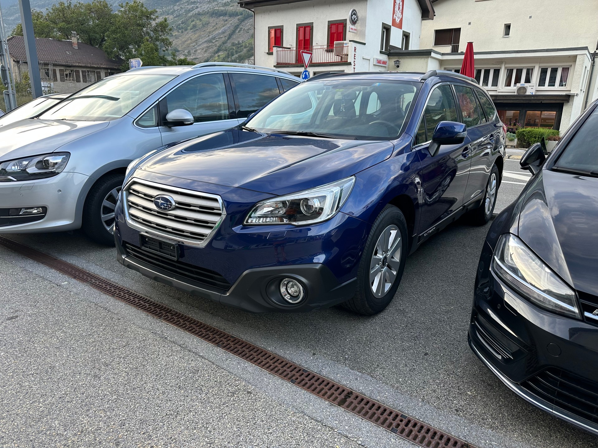 SUBARU Outback 2.0D Swiss AWD Lineartronic-image-0