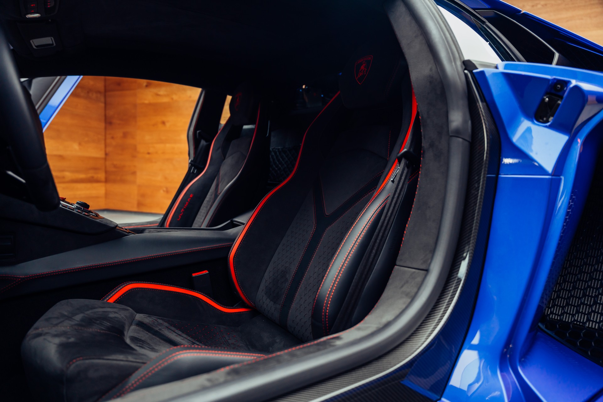 LAMBORGHINI Aventador LP780-4 Coupé E-Gear Ultimae-image-7