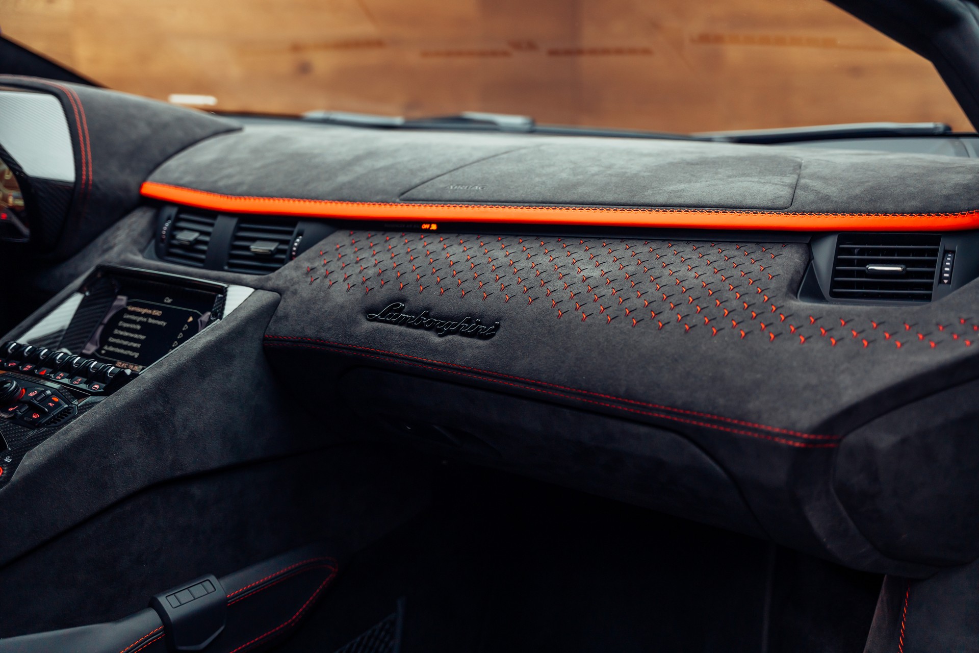 LAMBORGHINI Aventador LP780-4 Coupé E-Gear Ultimae-image-11