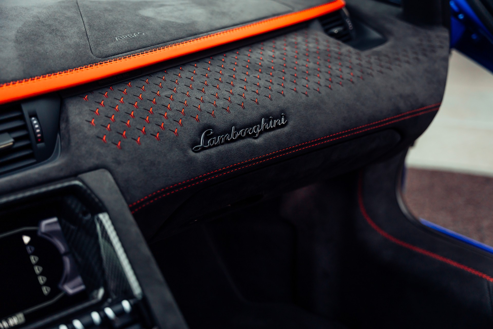 LAMBORGHINI Aventador LP780-4 Coupé E-Gear Ultimae-image-13