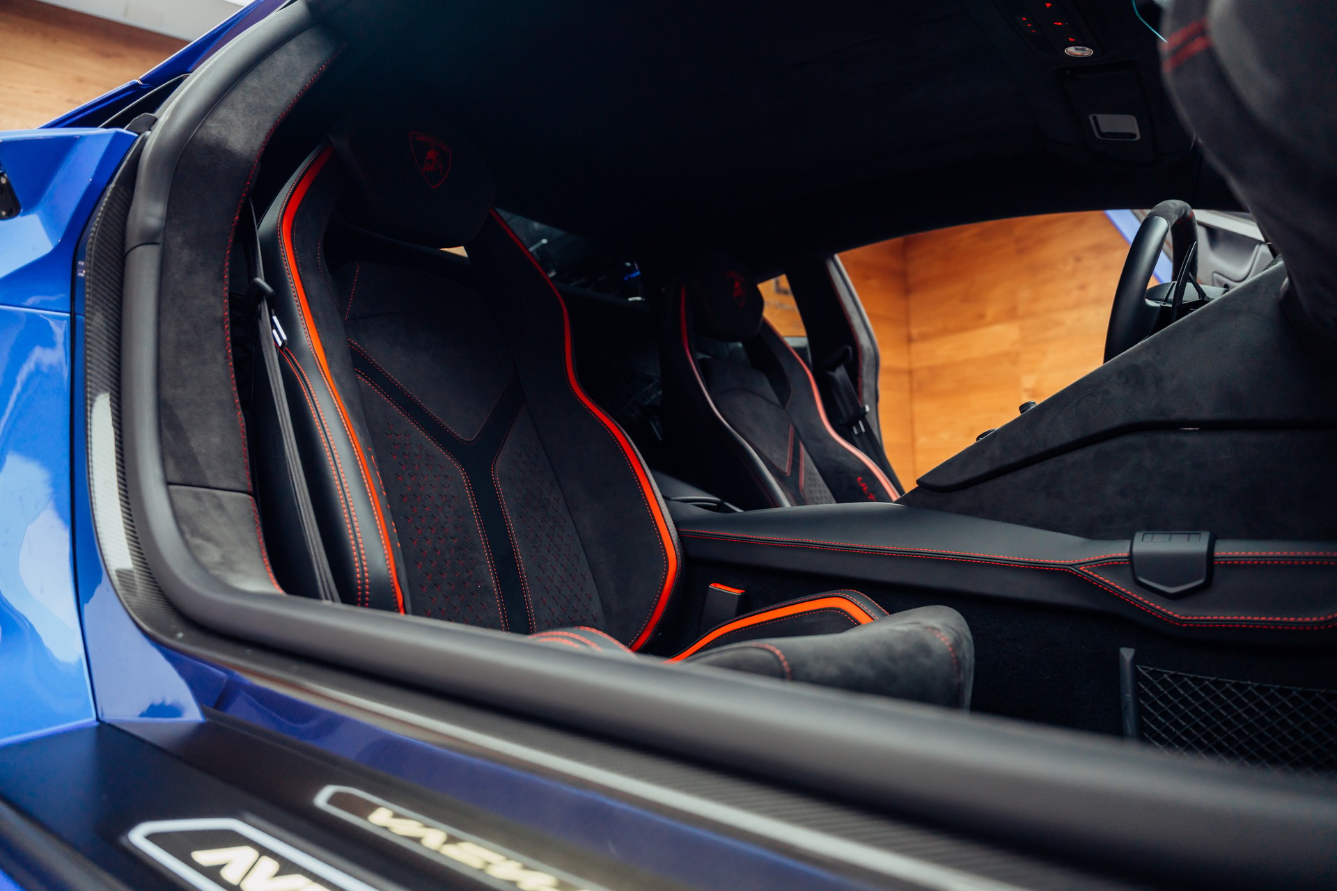 LAMBORGHINI Aventador LP780-4 Coupé E-Gear Ultimae-image-8