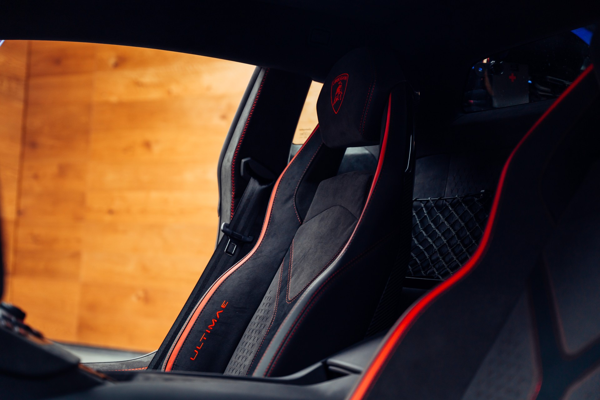 LAMBORGHINI Aventador LP780-4 Coupé E-Gear Ultimae-image-6