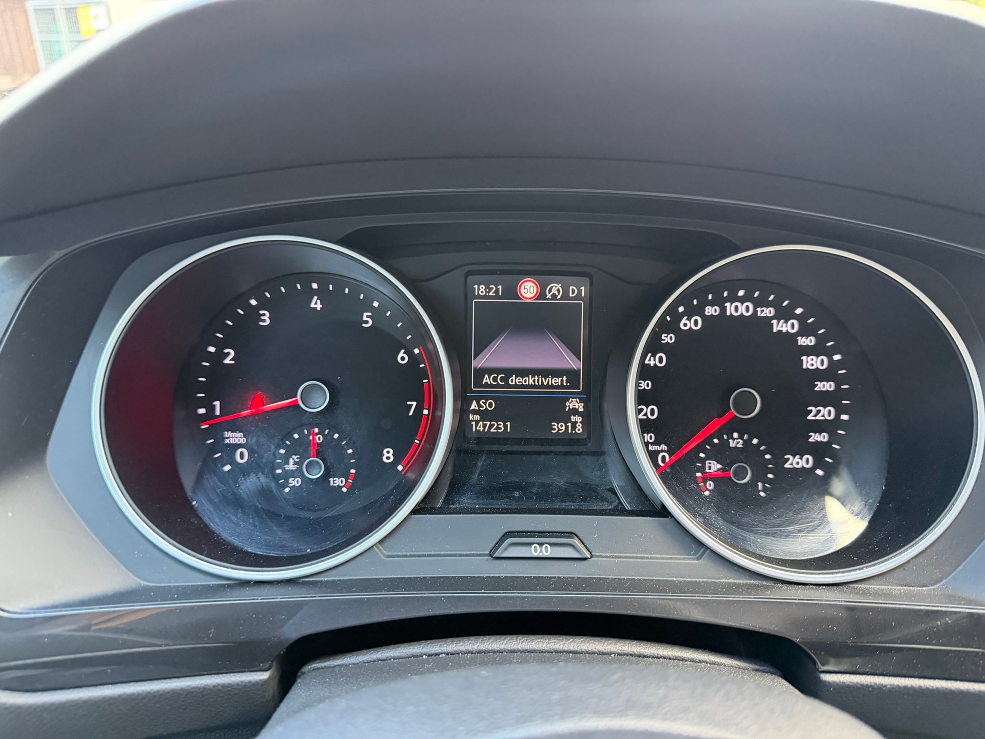 VW Tiguan 2.0TSI Life 4Motion DSG-image-14