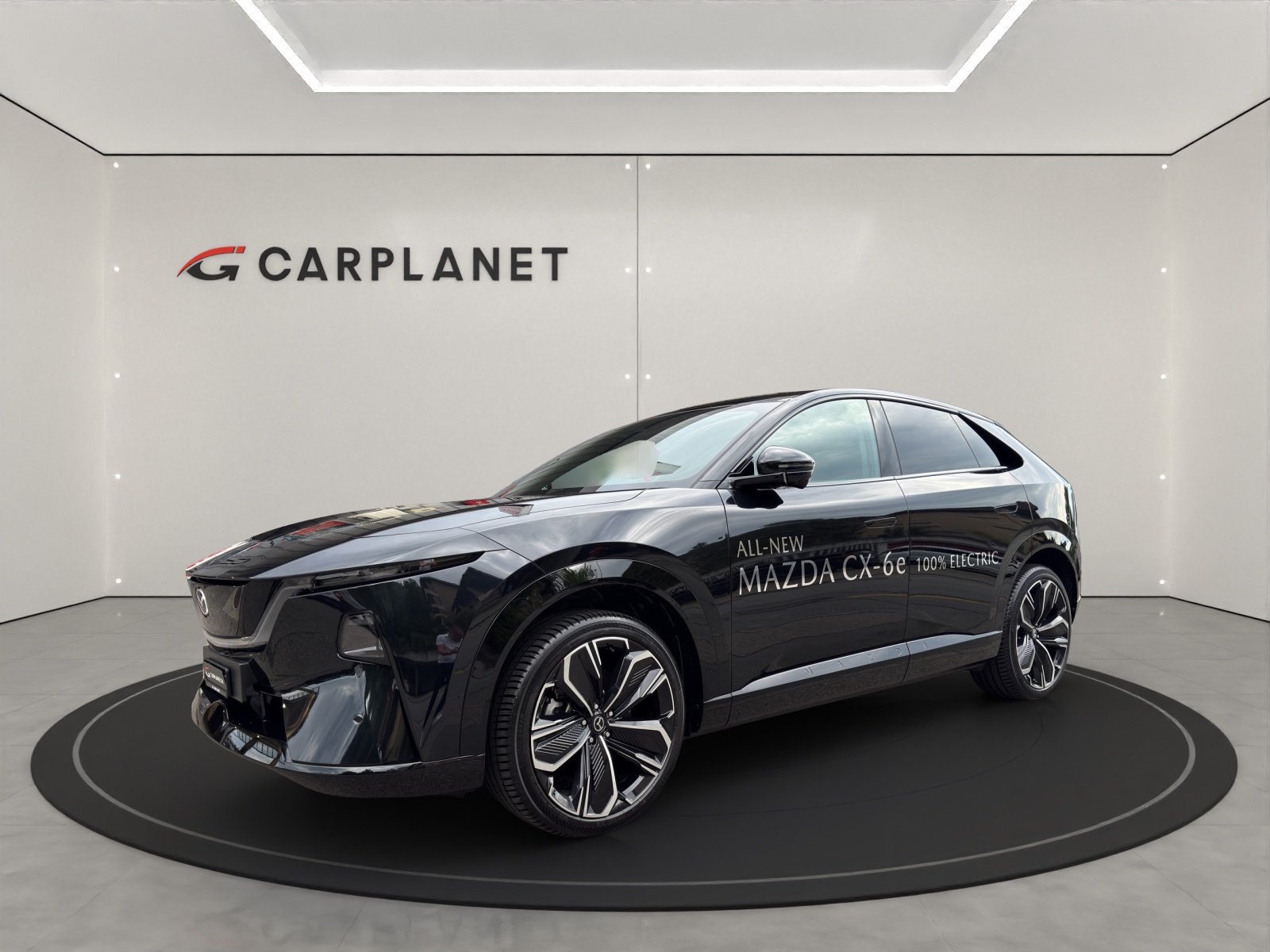 MAZDA CX-6e Takumi
