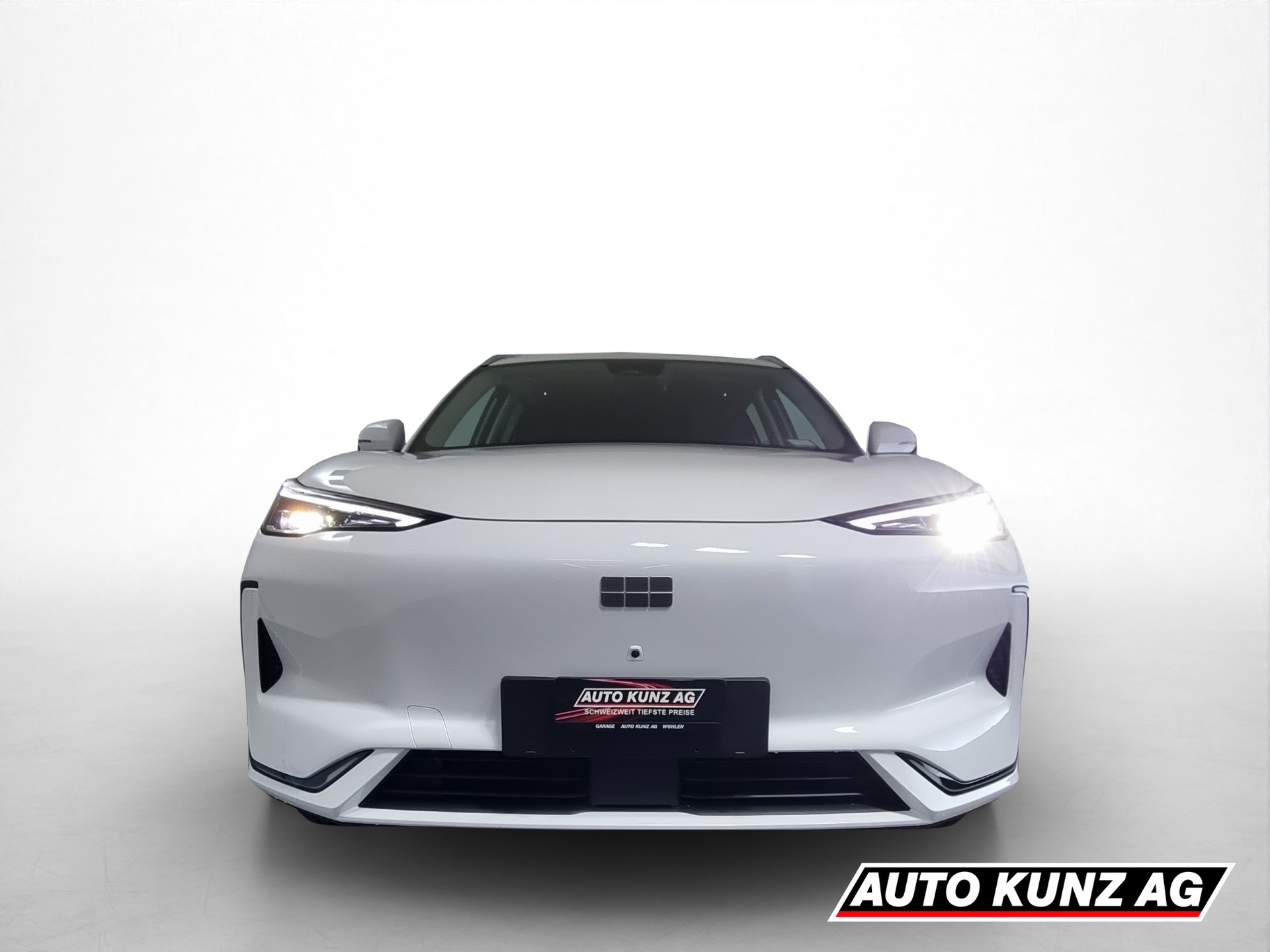 GEELY E5 Pro+ FWD-showroom-element-1