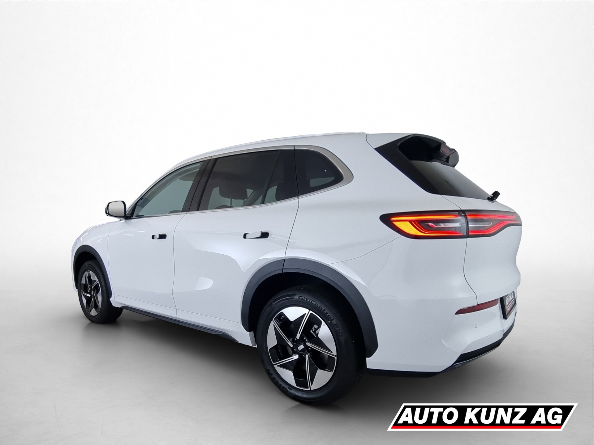 GEELY E5 Pro+ FWD-showroom-element-3