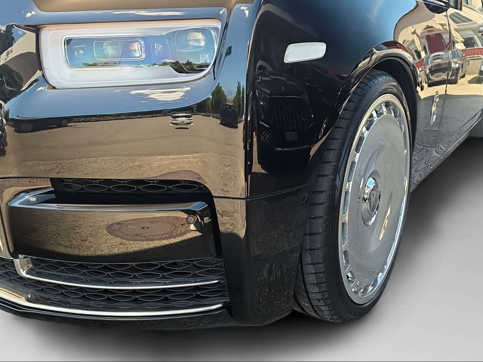 ROLLS-ROYCE Phantom 6.7 V12-image-1