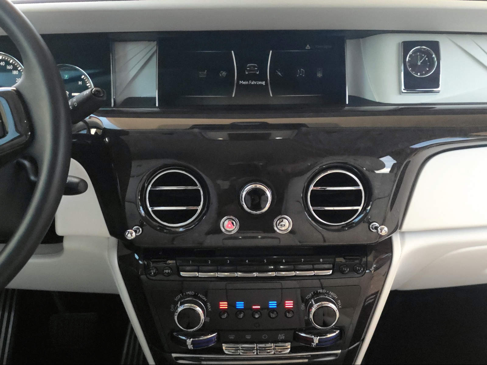 ROLLS-ROYCE Phantom 6.7 V12-image-15