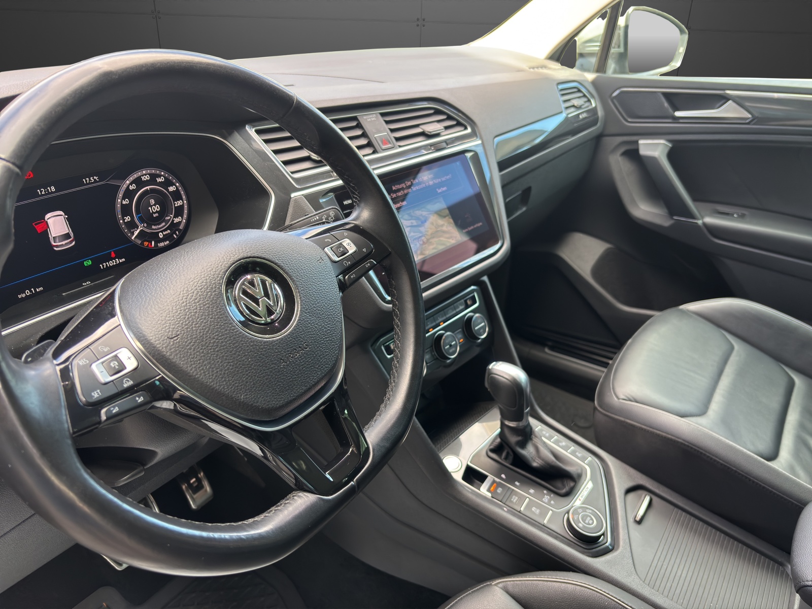 VW Tiguan 2.0 TDI SCR Highline 4Motion DSG-showroom-element-3
