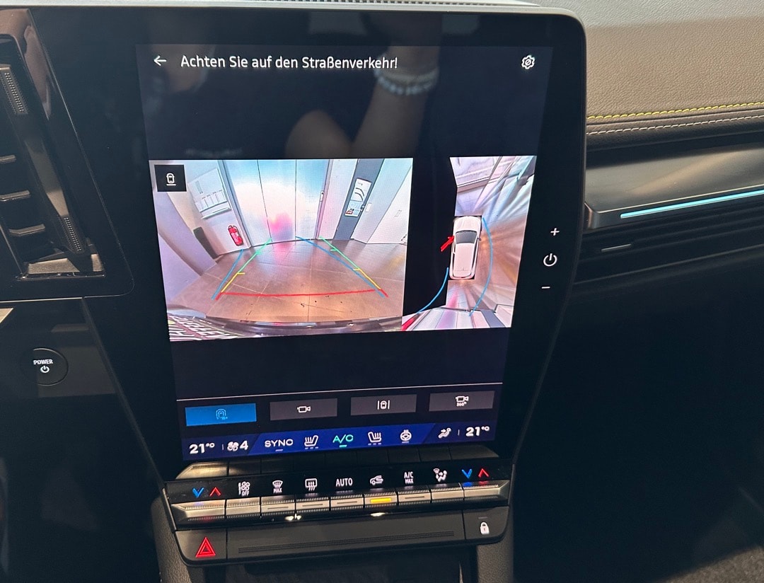 RENAULT Mégane E-TECH EV60 Iconic-image-17