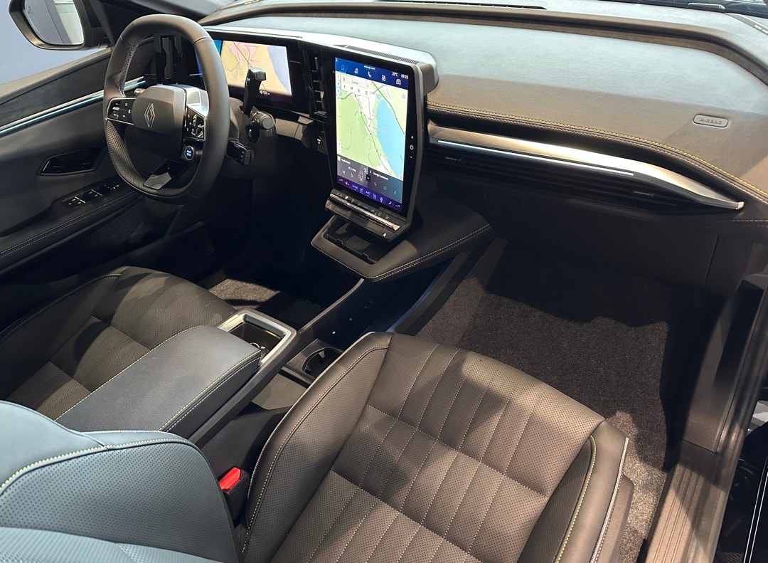 RENAULT Mégane E-TECH EV60 Iconic-image-12