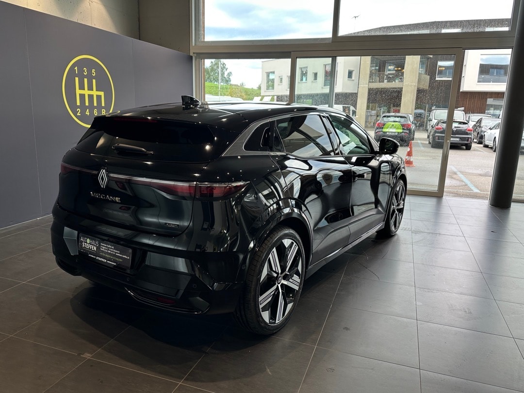 RENAULT Mégane E-TECH EV60 Iconic-image-7