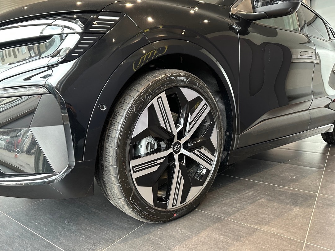 RENAULT Mégane E-TECH EV60 Iconic-image-2