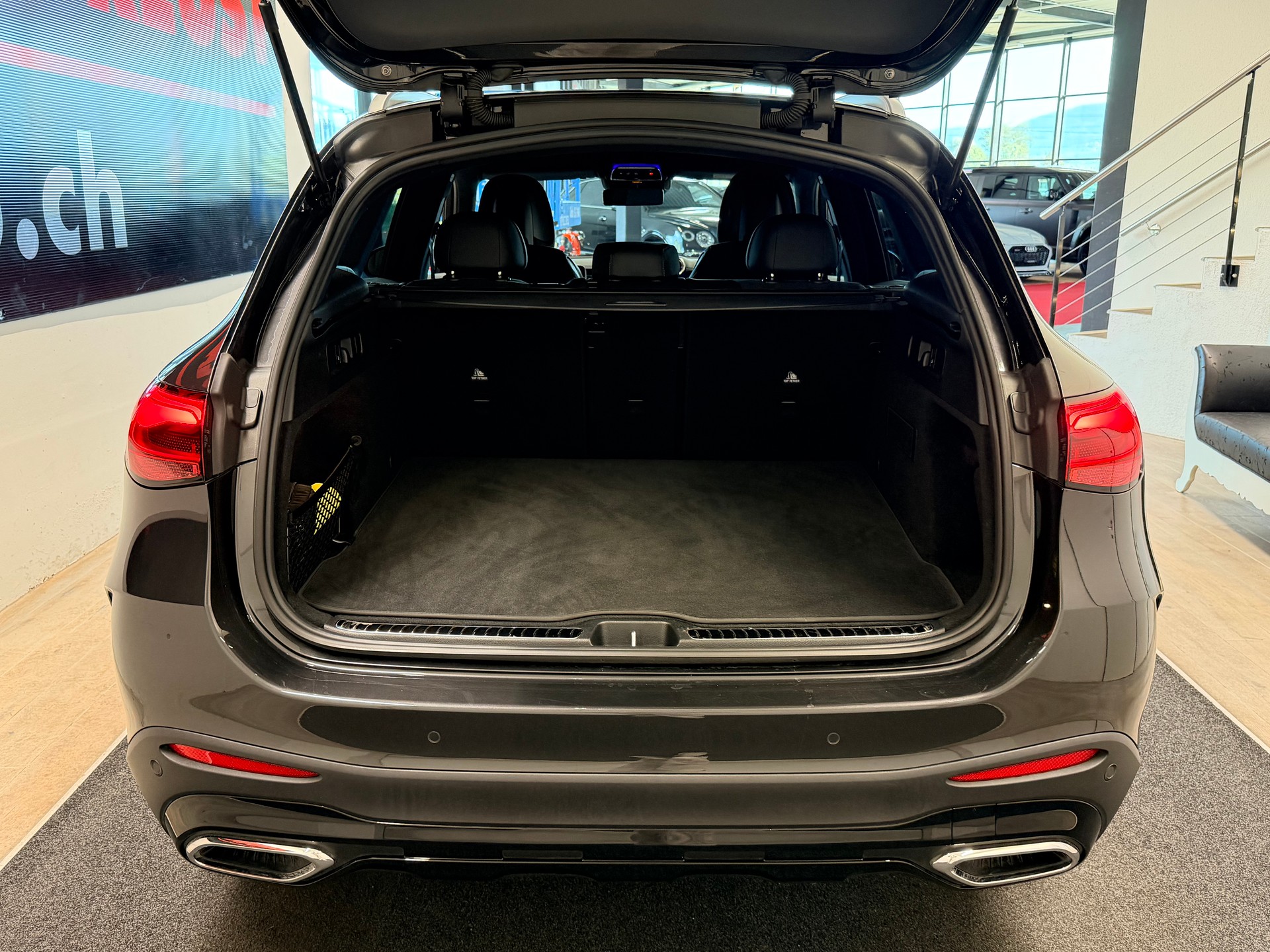 MERCEDES-BENZ GLC 300 d AMG 4Matic 9G-Tronic-image-8
