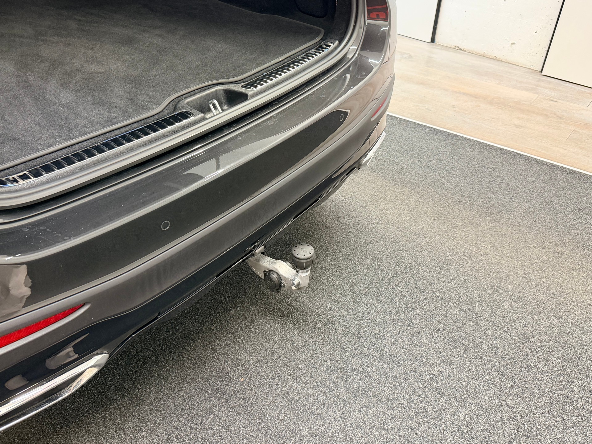 MERCEDES-BENZ GLC 300 d AMG 4Matic 9G-Tronic-image-9