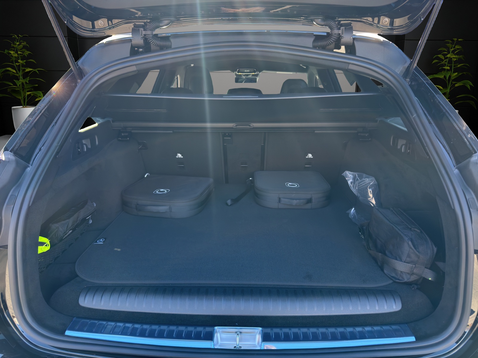 Image MERCEDES-BENZ E-300 E 300 de T 4Matic EQ Hybrid 9G-Tronic