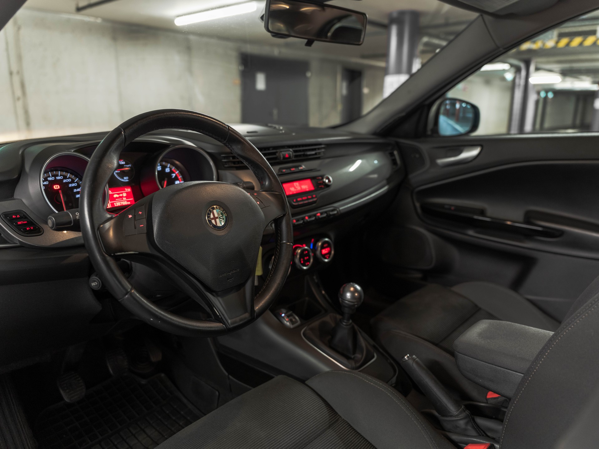 ALFA ROMEO Giulietta 1.4 T Distinctive-image-23