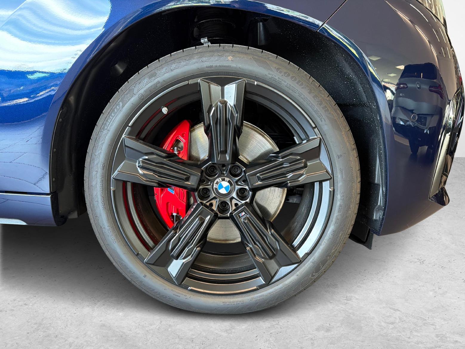 BMW X3 M50i-image-12