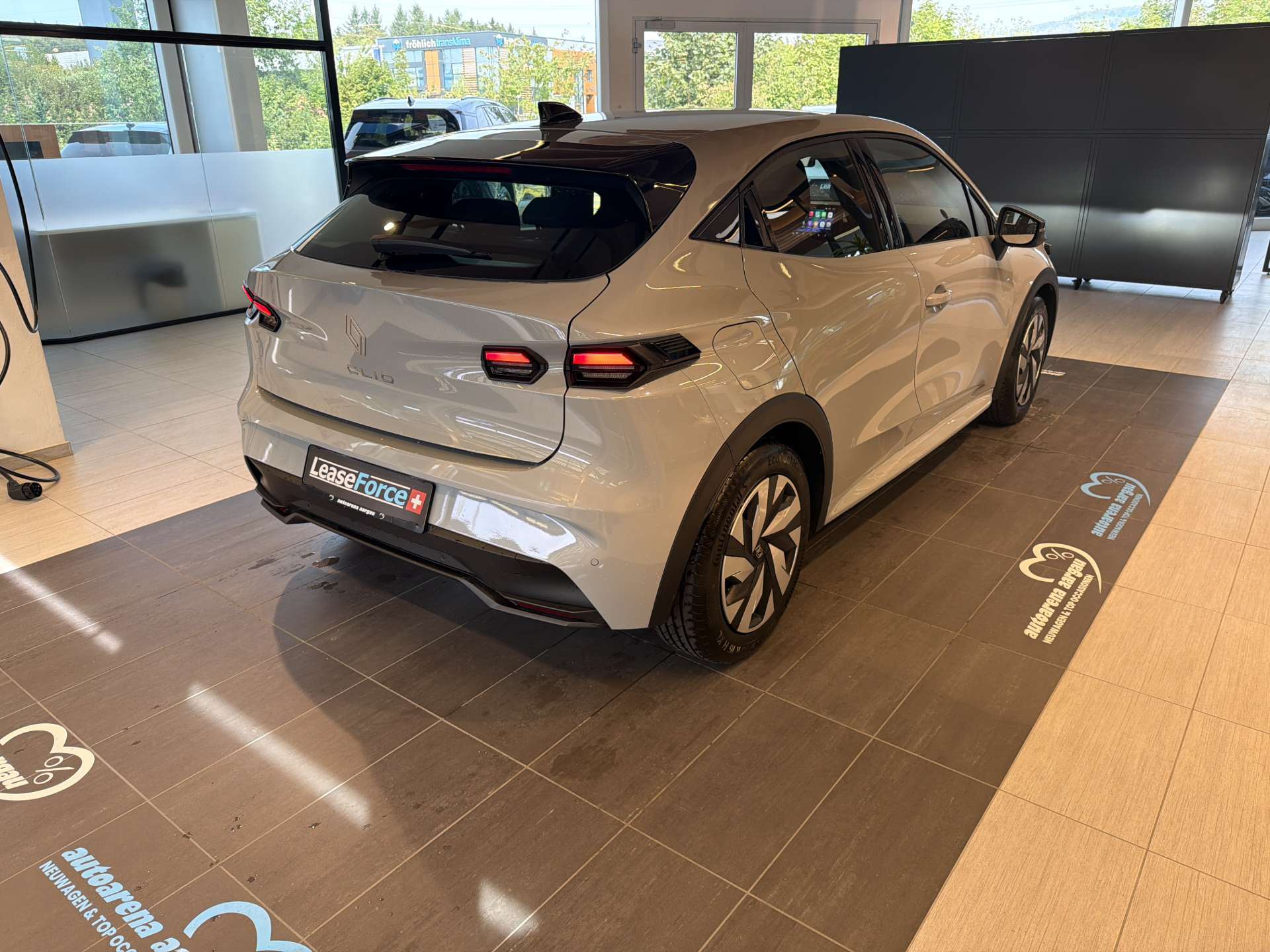 RENAULT Clio 1.2 TCe Evolution NEUES MODELL EDC-Automat-image-2