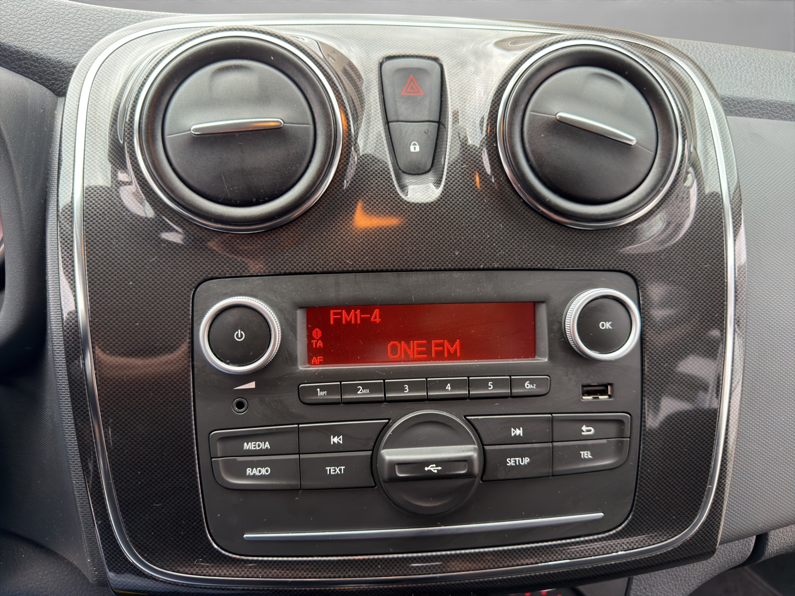DACIA Sandero 1.0 Comfort-image-15