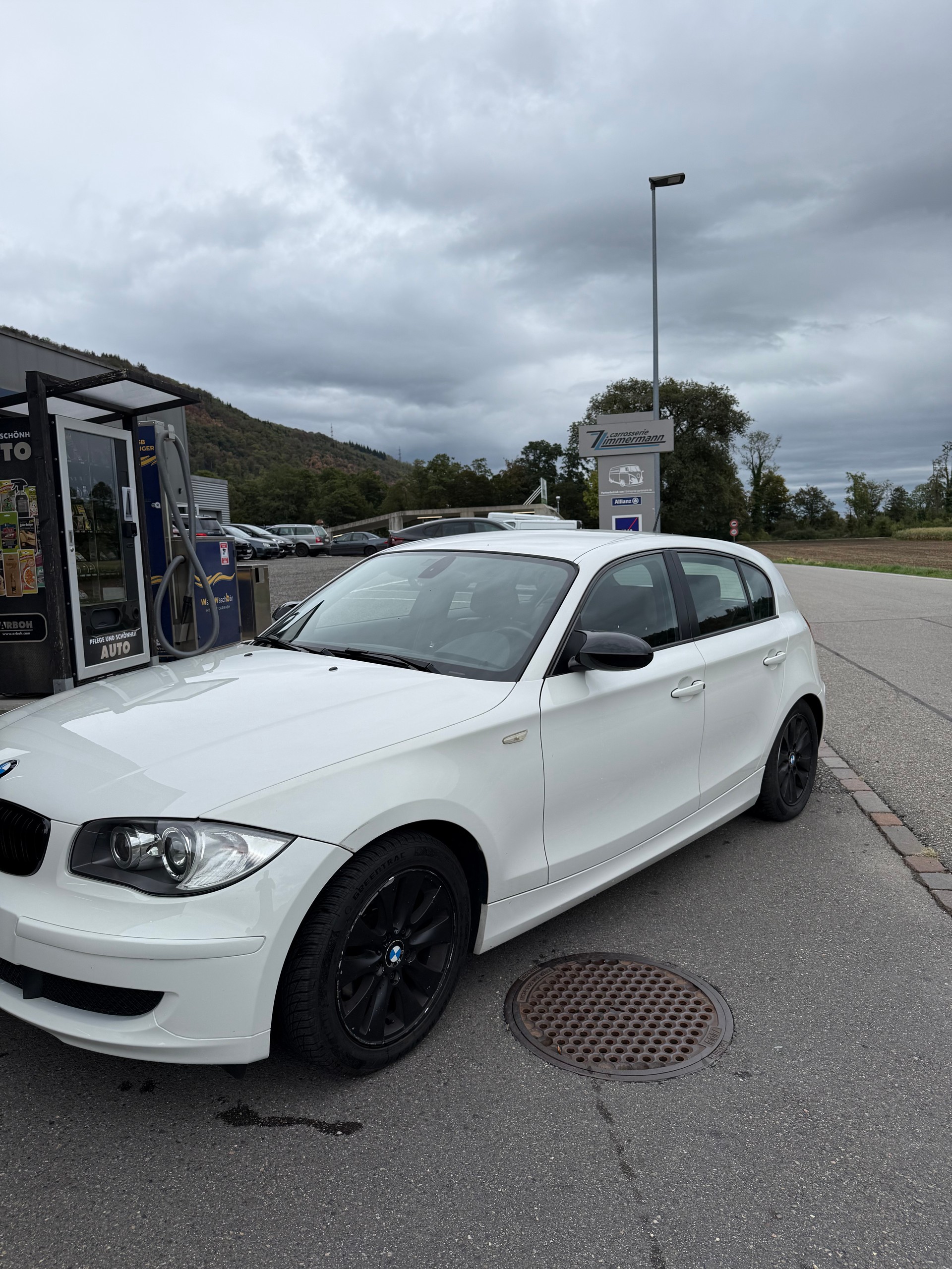 BMW 116i-image-2