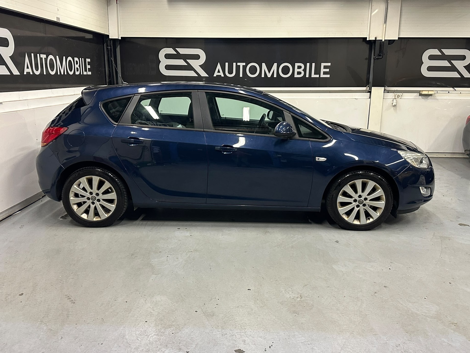 OPEL Astra 1.6i 16V Enjoy-image-4