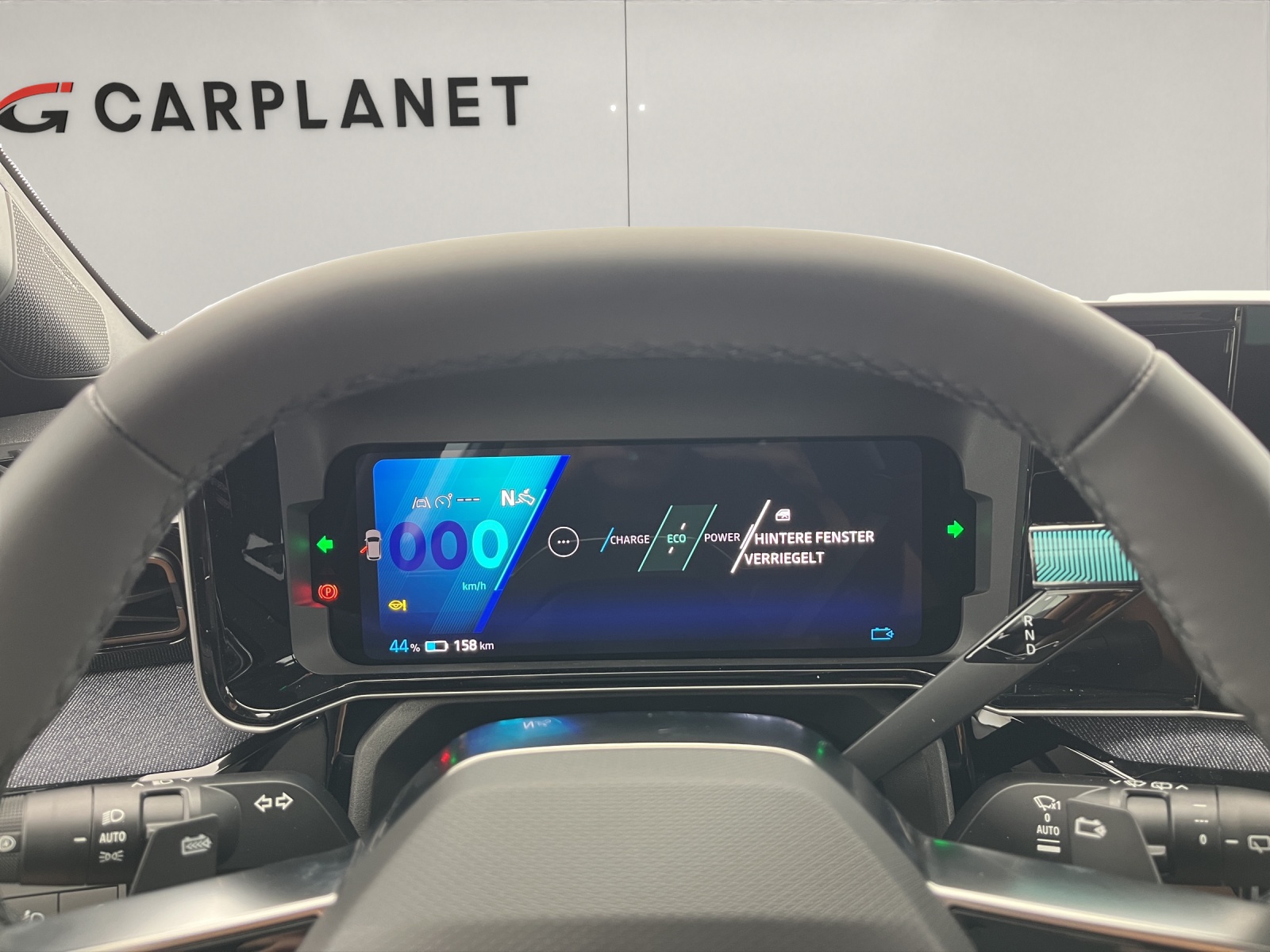 RENAULT R4 E-Tech Comfort Range plein sud techno-image-10