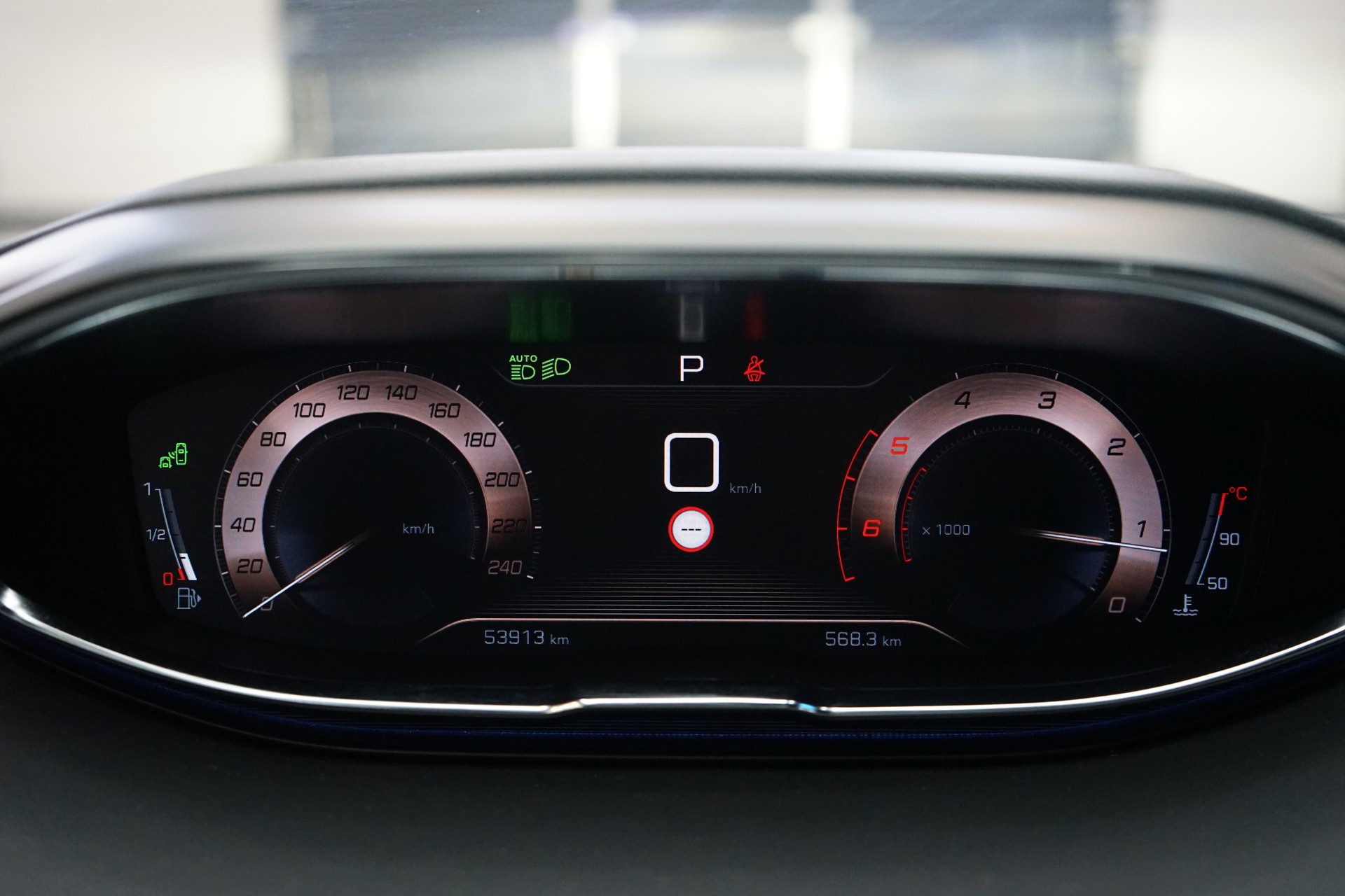 PEUGEOT 5008 2.0 BlueHDi GT EAT-image-10