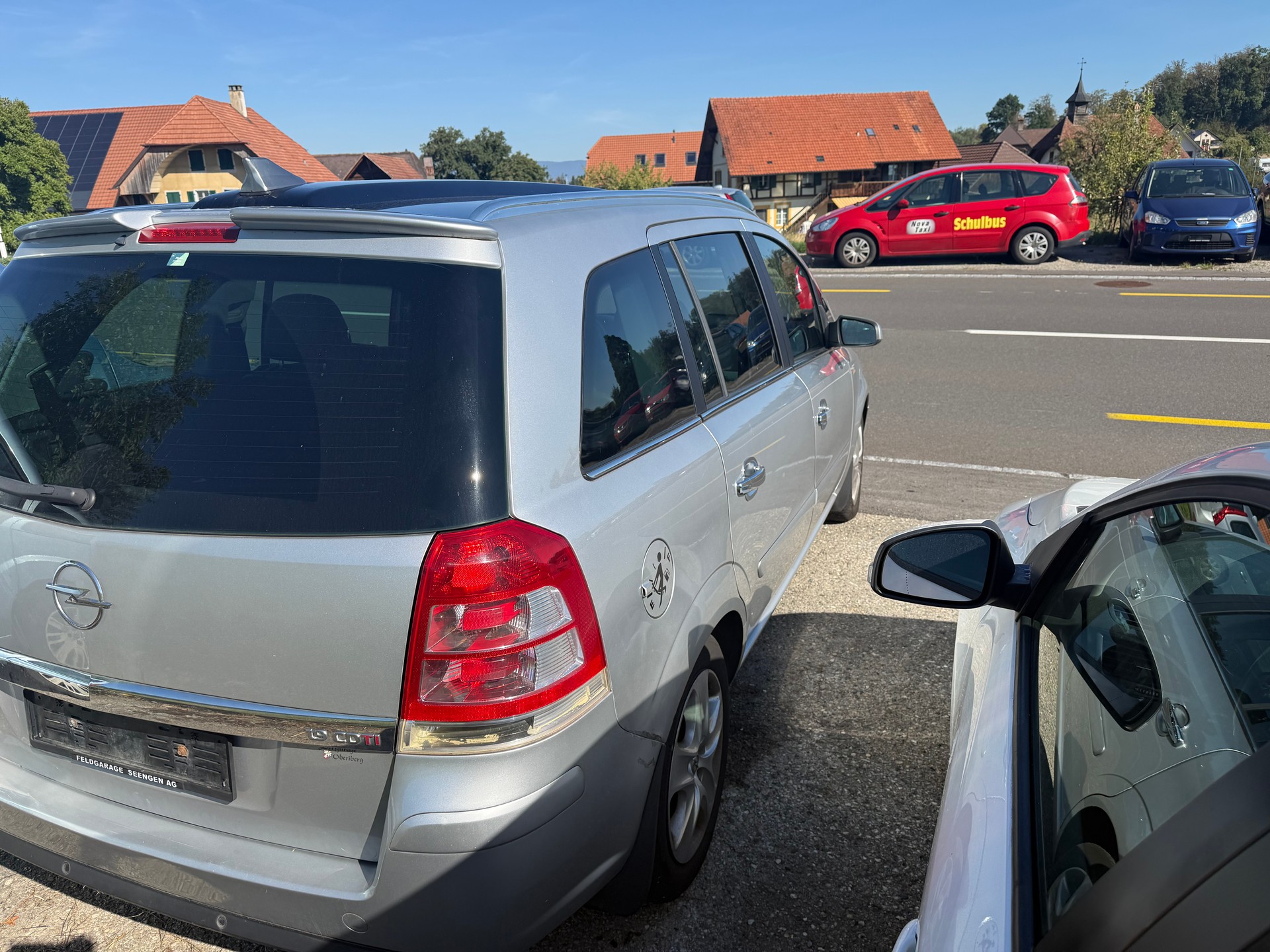 OPEL Zafira 1.9 CDTI Enjoy Automatic-image-4