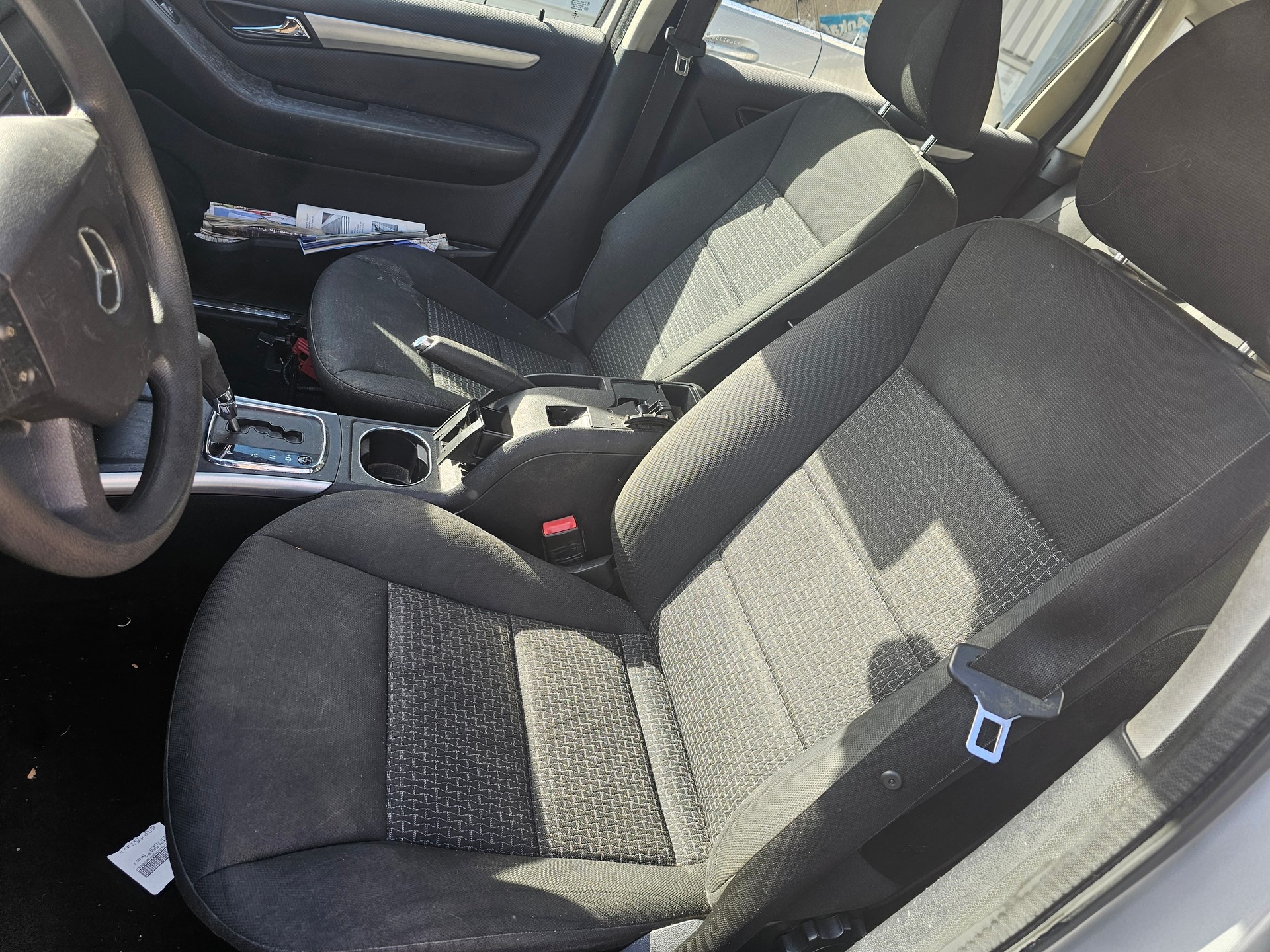 MERCEDES-BENZ B 200 Autotronic-image-4