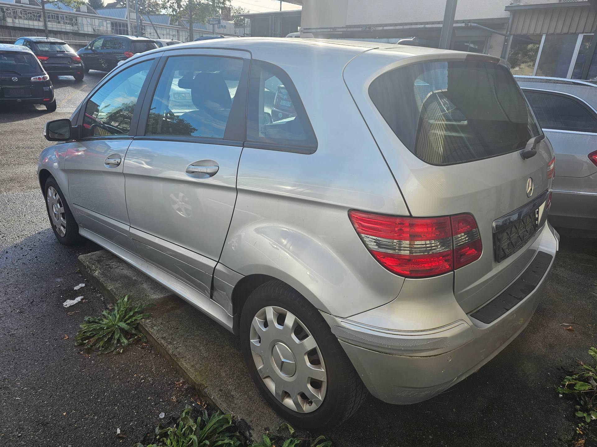 MERCEDES-BENZ B 200 Autotronic-image-3