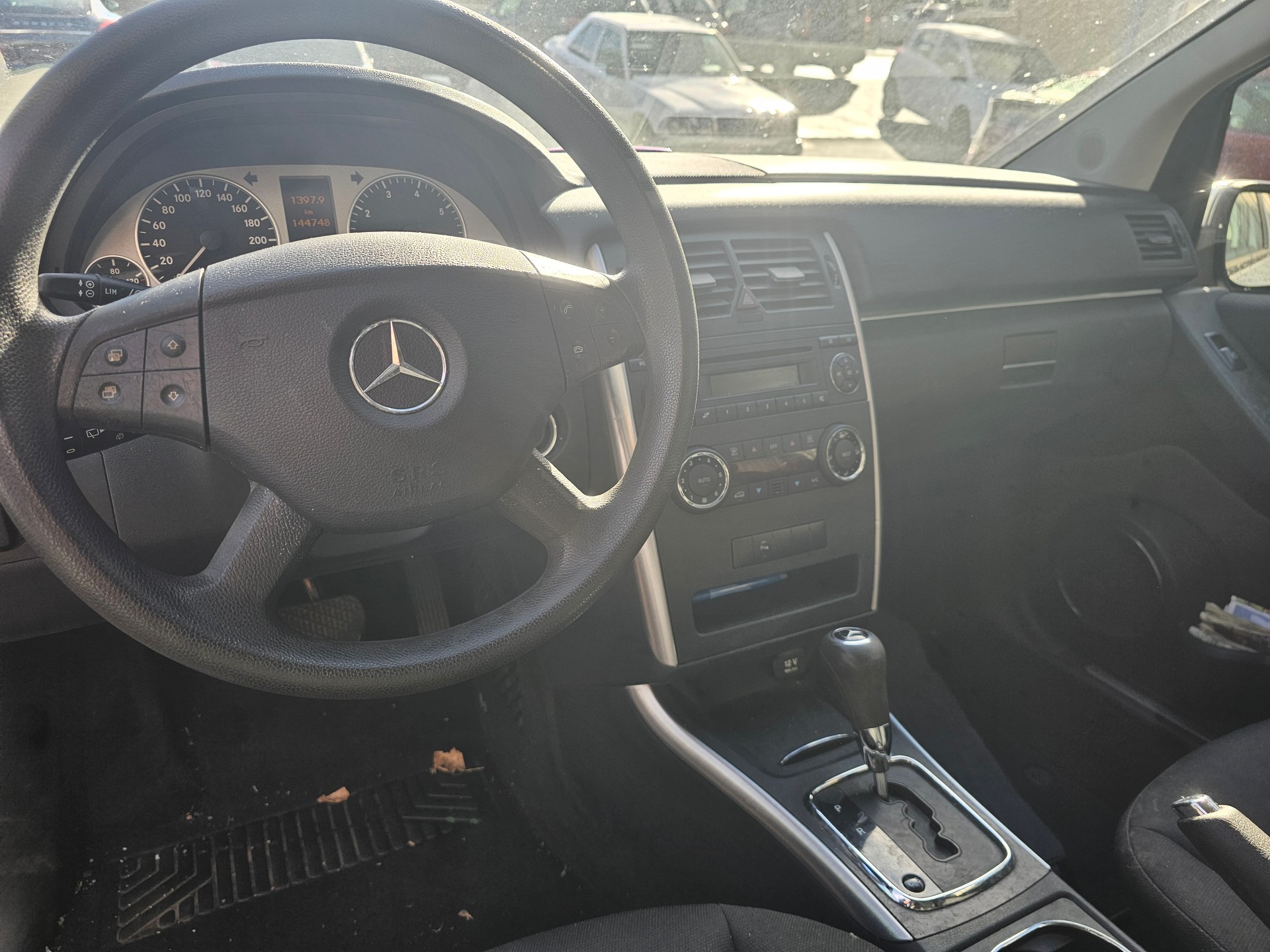 MERCEDES-BENZ B 200 Autotronic-image-5