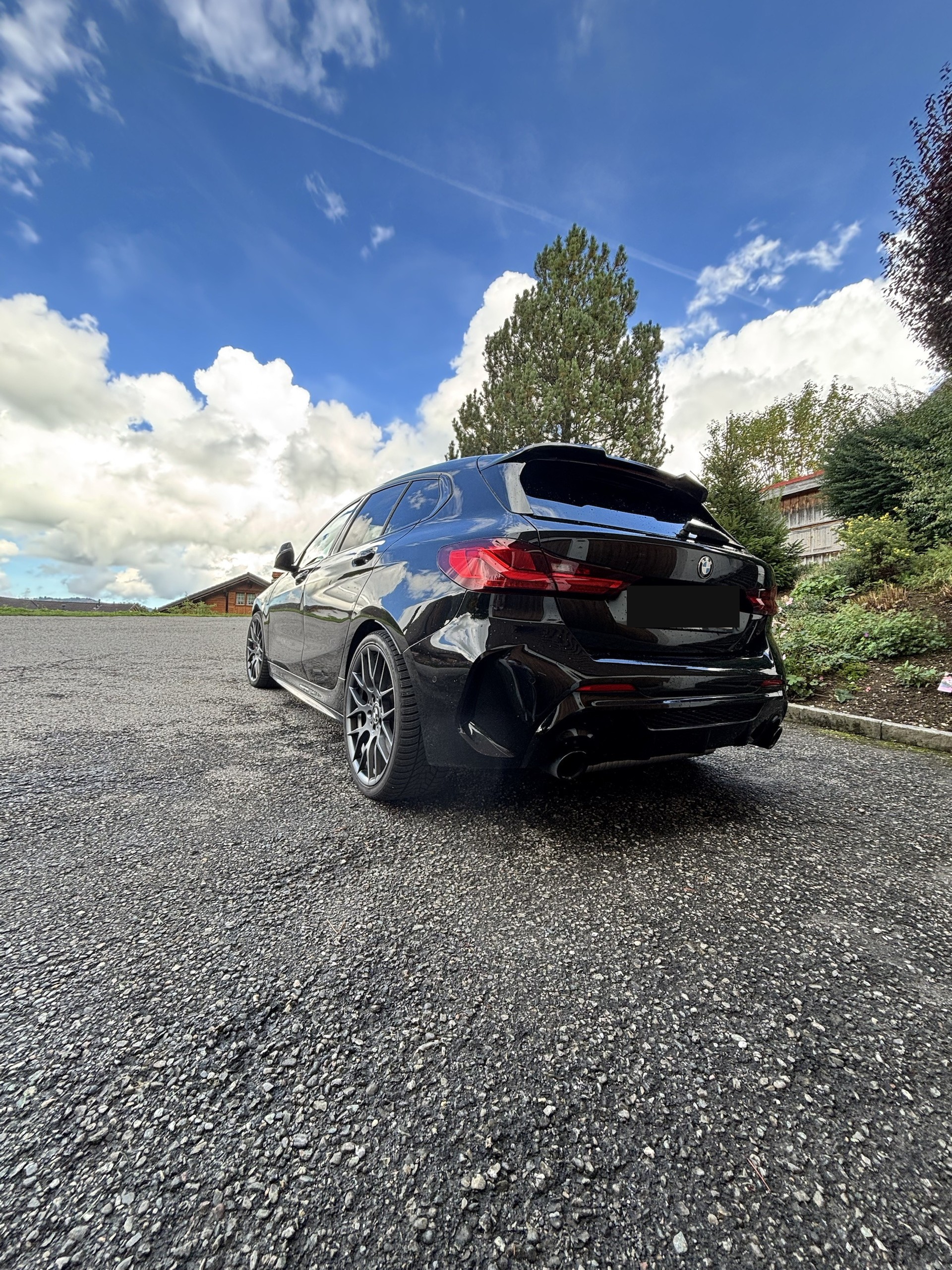 BMW M135i xDrive-image-1
