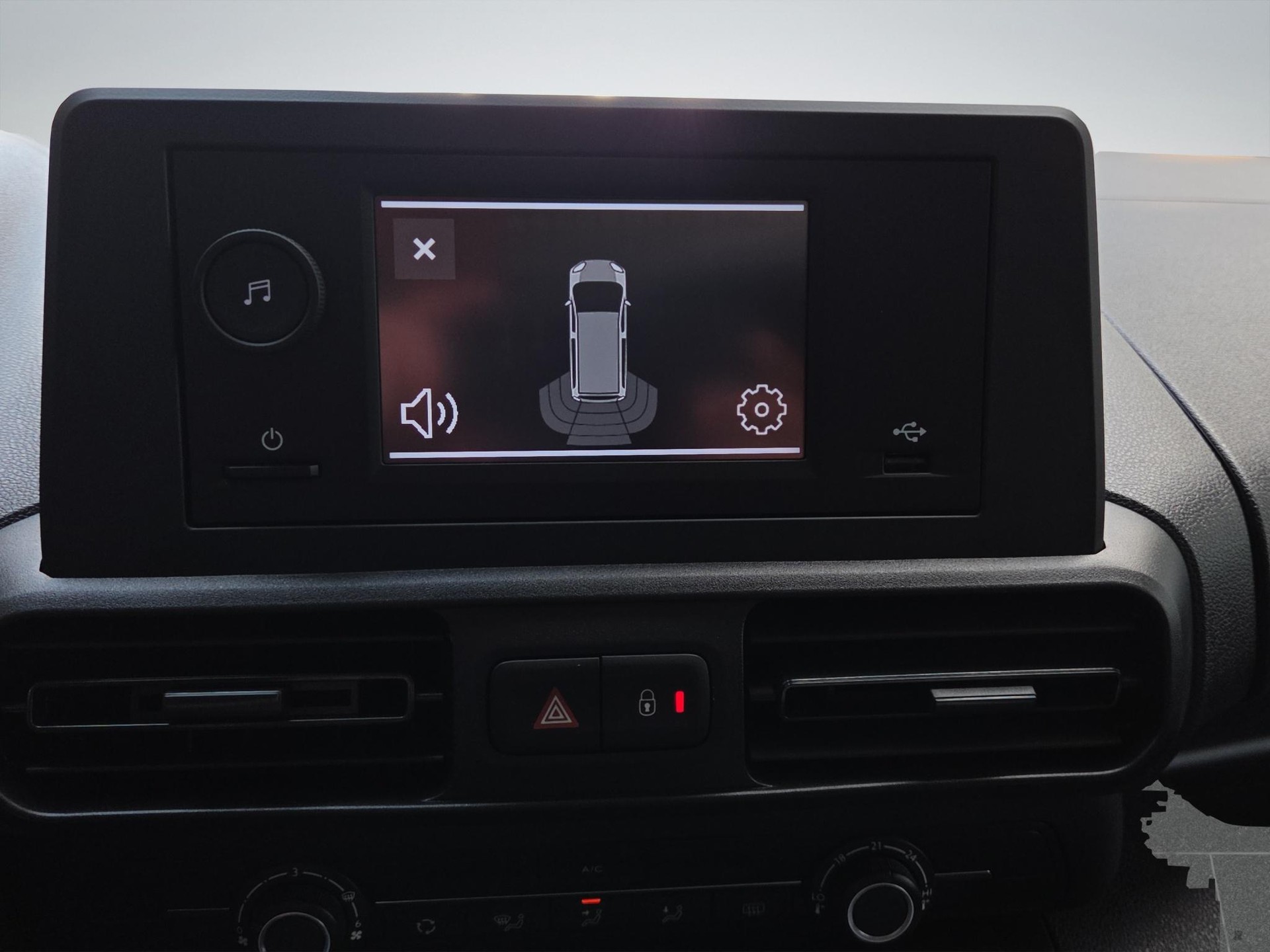 TOYOTA PROACE CITY Van L1 1.2 Active-image-12
