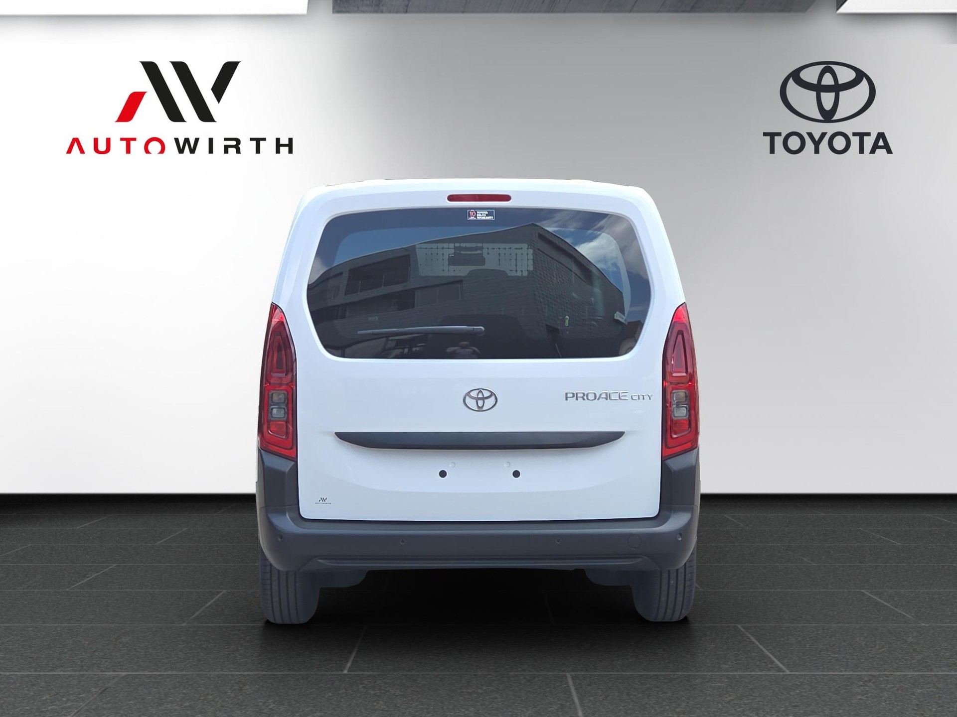 TOYOTA PROACE CITY Van L1 1.2 Active-image-5