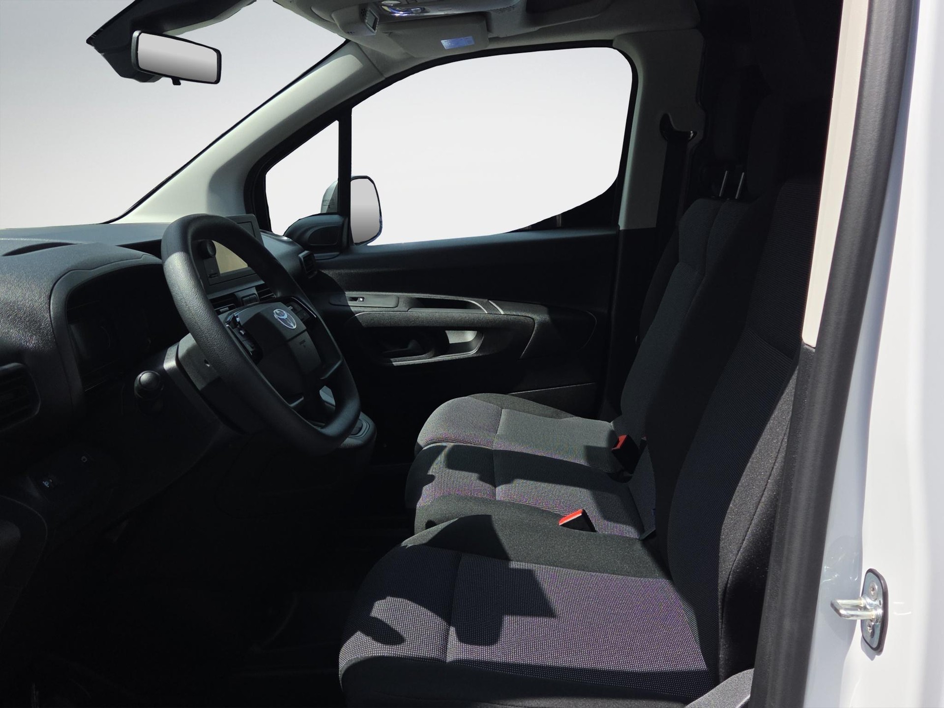 TOYOTA PROACE CITY Van L1 1.2 Active-image-8
