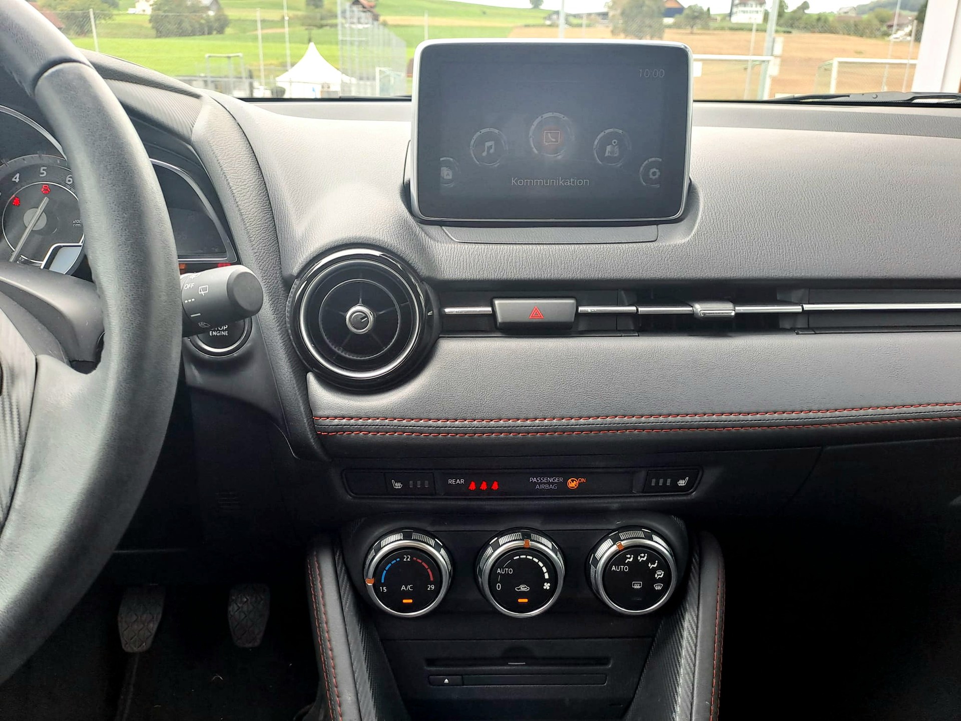 MAZDA 2 1.5i 16V Skyactiv-G Revolution-image-12