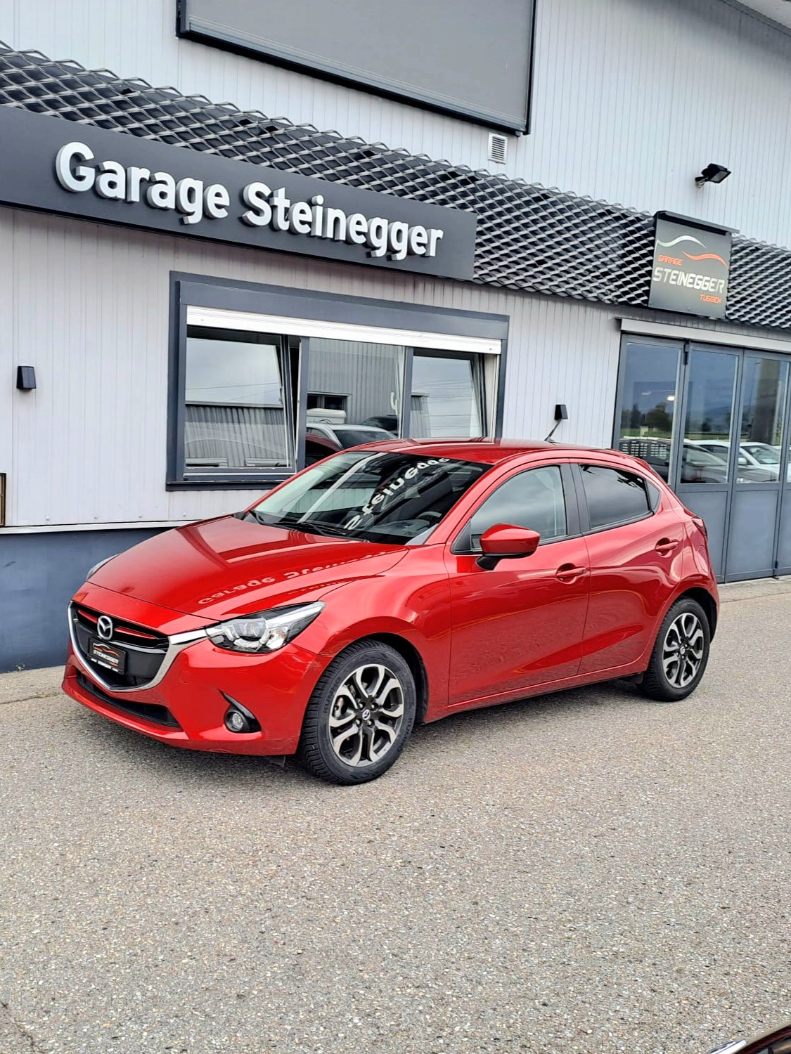 MAZDA 2 1.5i 16V Skyactiv-G Revolution-image-3