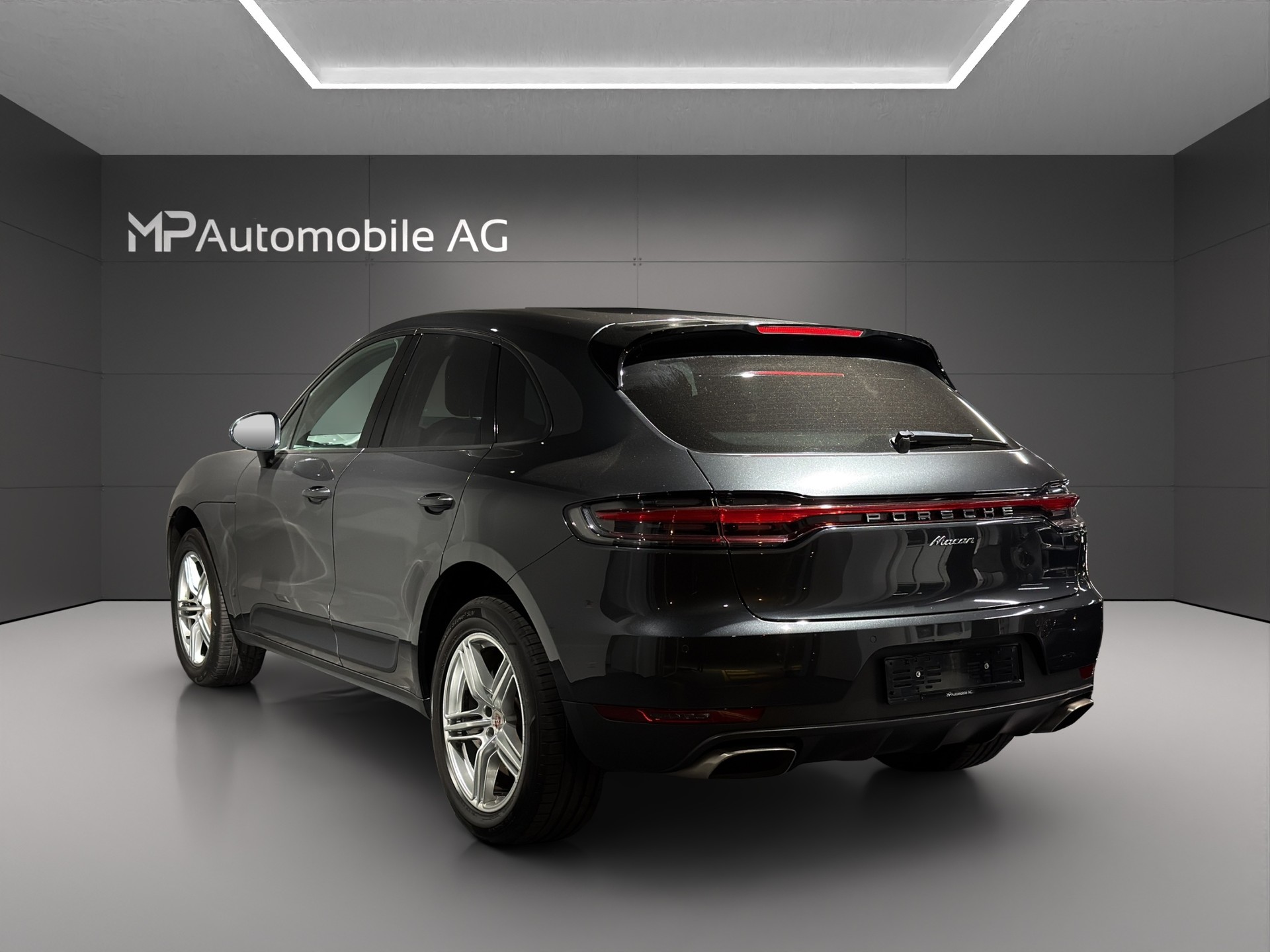 PORSCHE Macan PDK-image-4