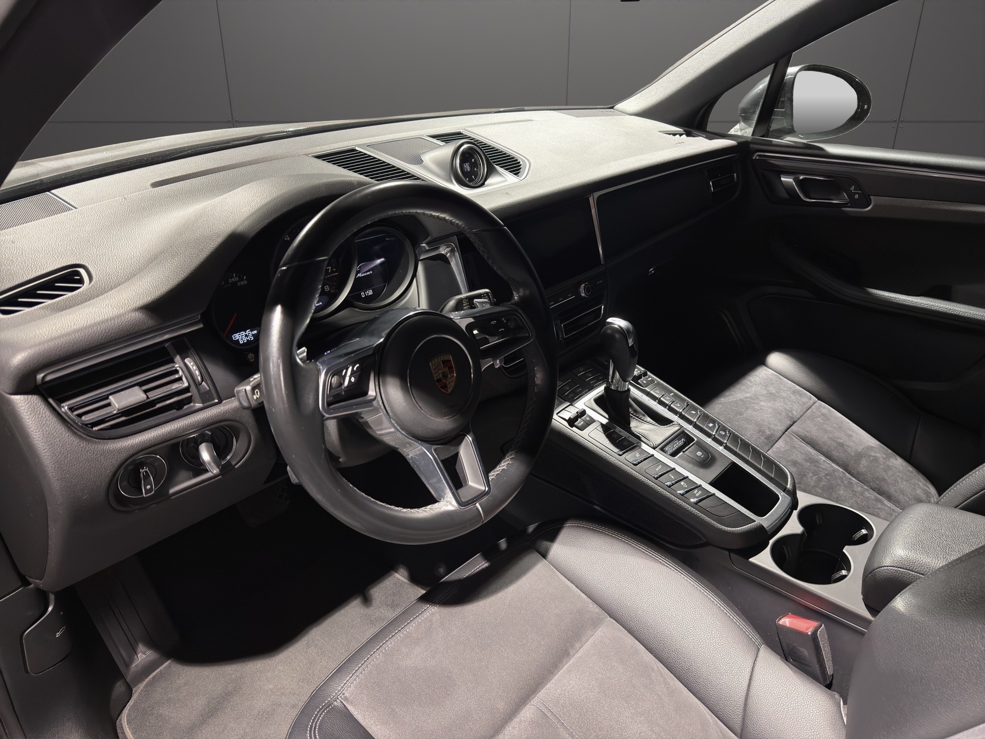 PORSCHE Macan PDK-image-6