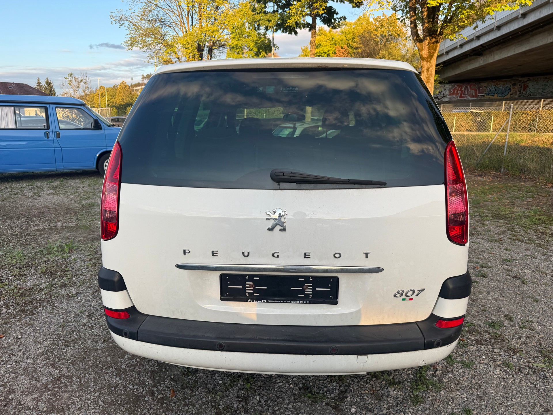 PEUGEOT 807 2.0 16V HDi ST Family+ Automatic-image-3