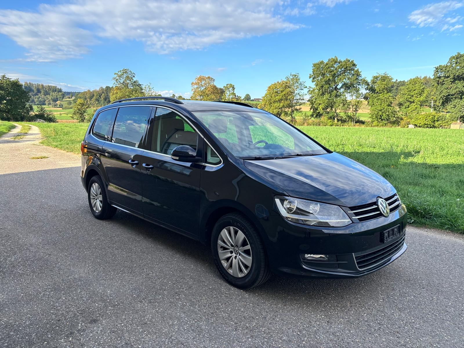 VW Sharan 2.0 TDI BMT Comfortline DSG-image-0